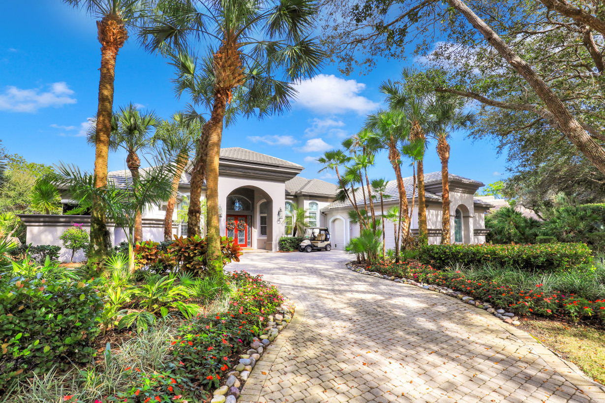 12570 Collier's Reserve Dr, Naples, FL 34110