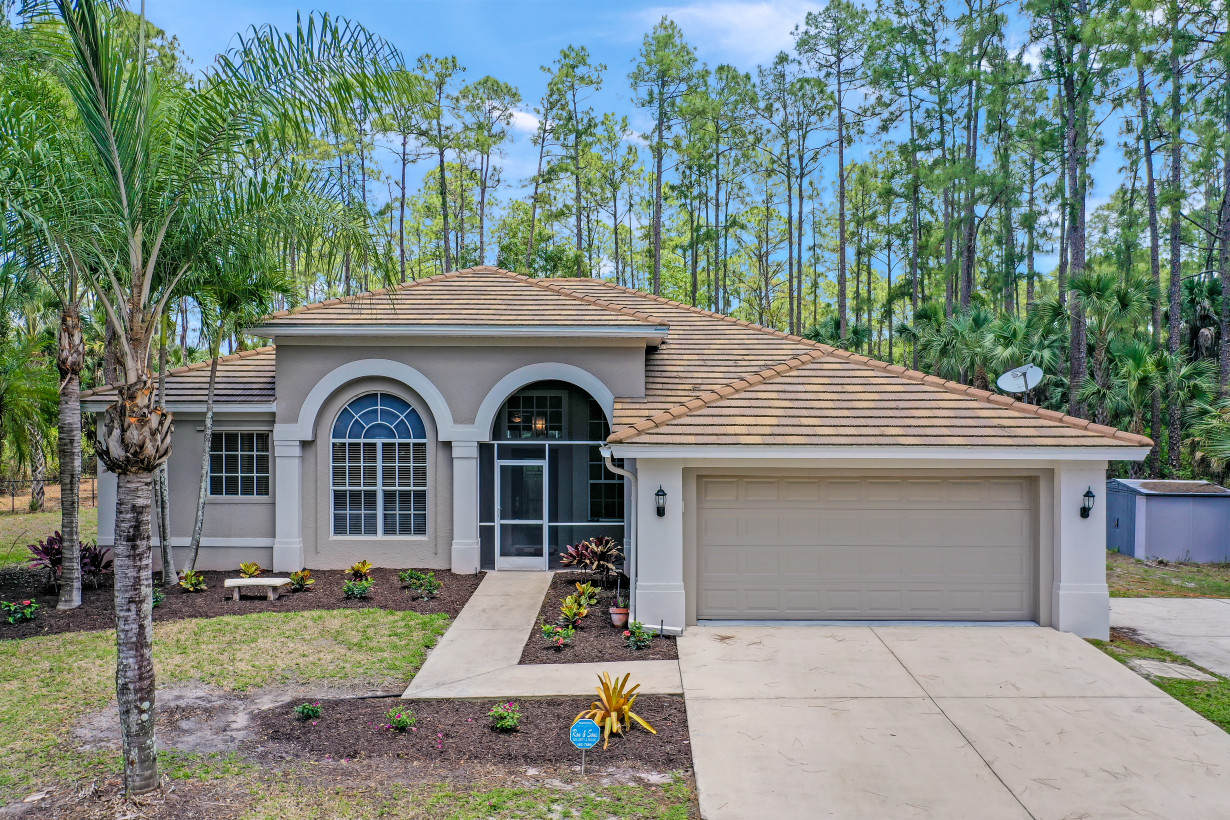 4571 Pine Ridge Rd, Naples, FL 34119